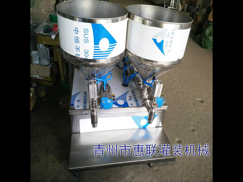 全自动洗衣液灌装机 全自动洗衣液灌装机