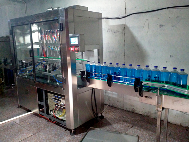 玻璃水灌装生产线 玻璃水灌装生产线