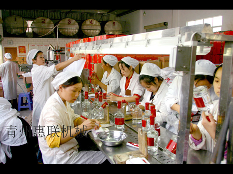 白酒灌装机厂家 白酒灌装机厂家