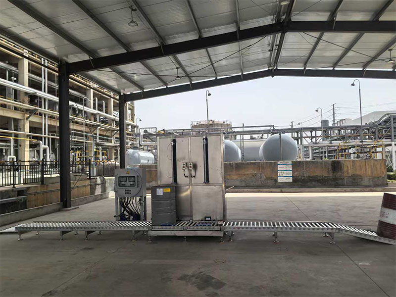 焦作工业化工品灌装机安装完毕