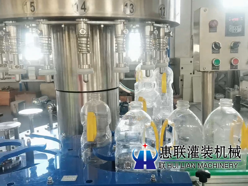18头桶装酱油醋灌装机